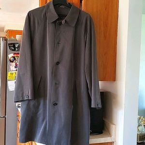 Mens Coat, Like New